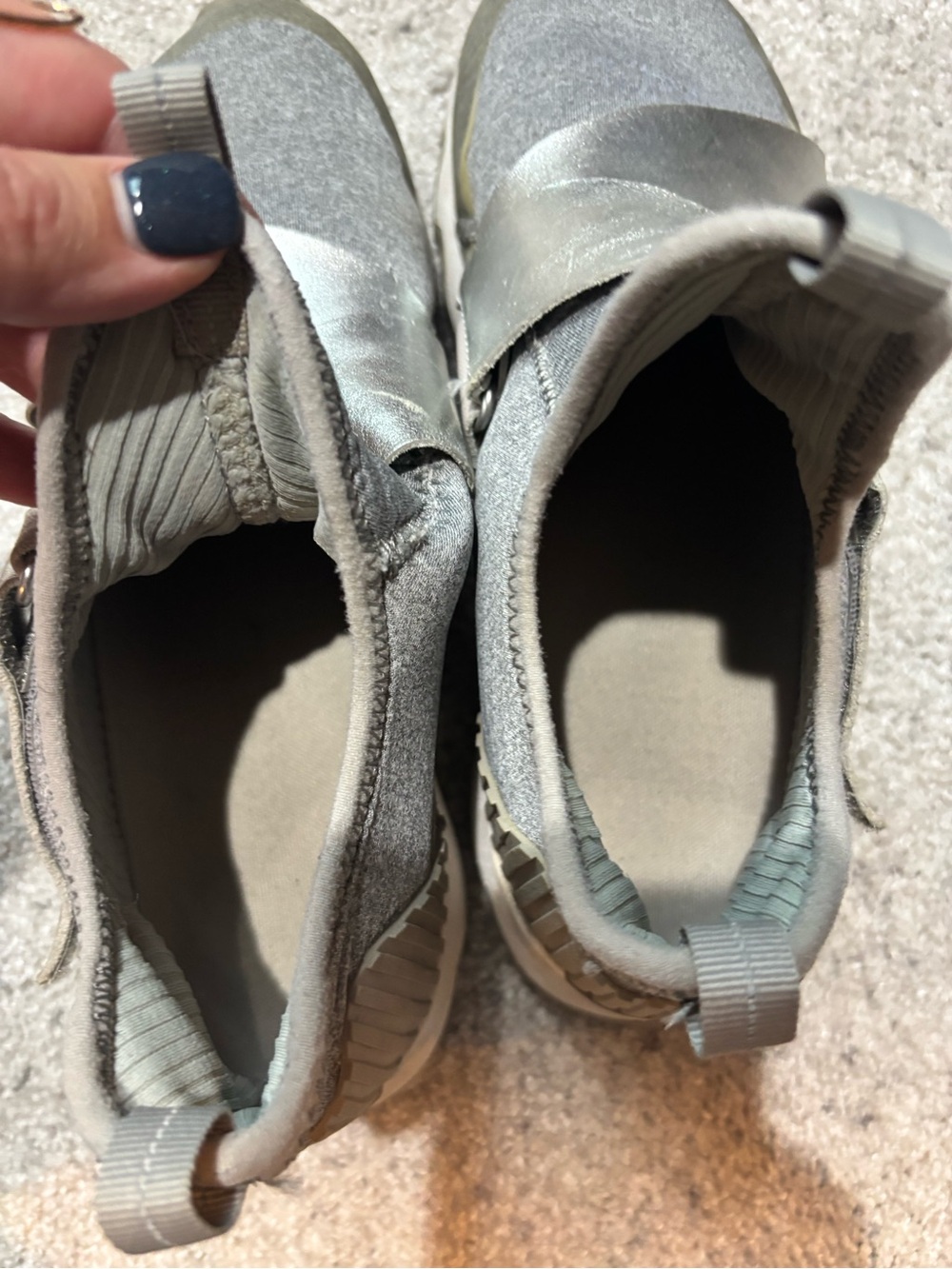 Sorel Women's Metallic Gray Slip-On Kinetic Sneakers, sz 9.5 - Picture 9 of 13